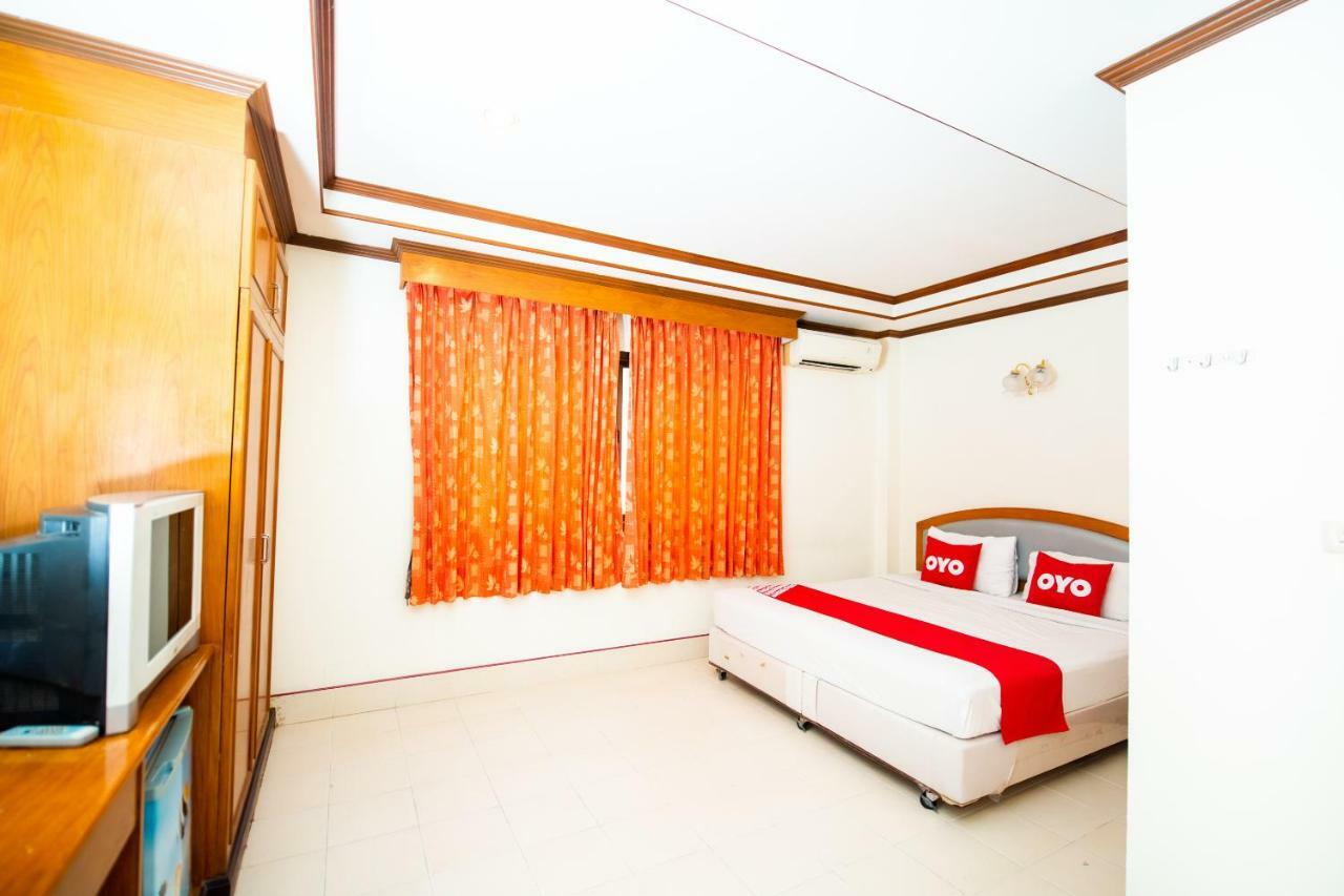 Oyo 343 Wanna Marine Hotel Patong Exterior photo