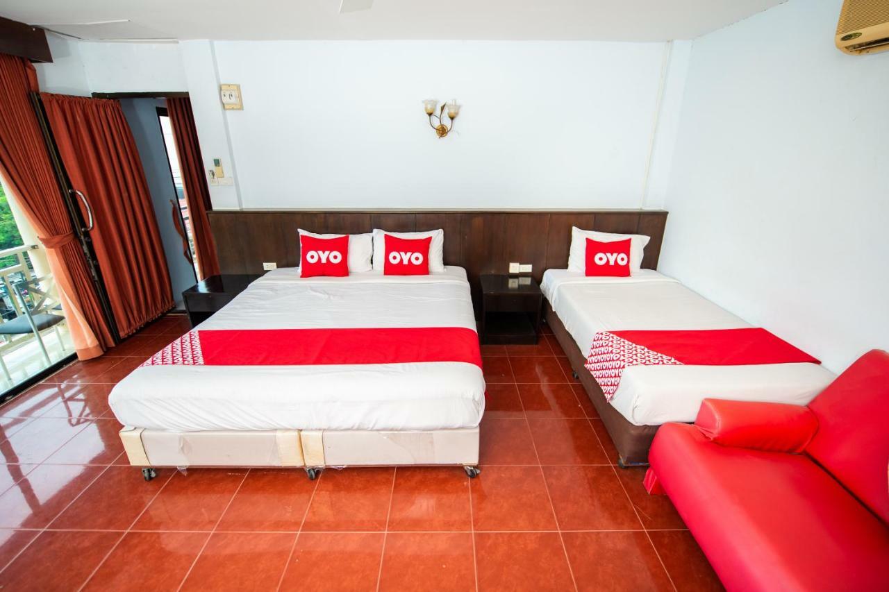 Oyo 343 Wanna Marine Hotel Patong Exterior photo